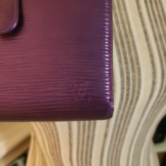 Authentic Louis Vuitton EPI Wallet Handbag Metallic Purple Clutch 💜 Kisslock - Picture 4 of 8
